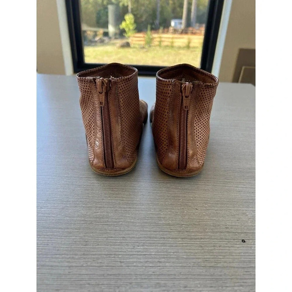 Amanda Gregory Leather Mesh Back Zipper Ankle Flat Sandal Hand Cobbled 8 - Picture 6 of 9